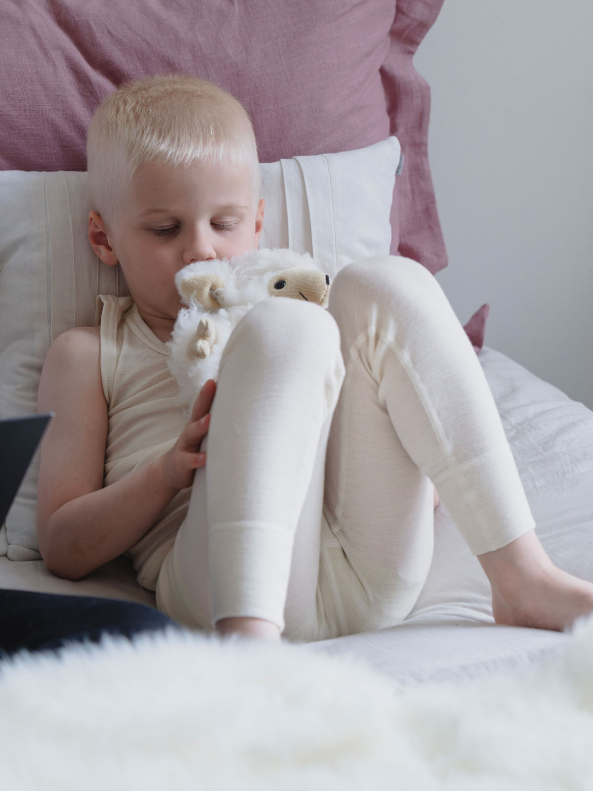 Ruskovilla lasten silkkivillaiset alushousut, valkoinen