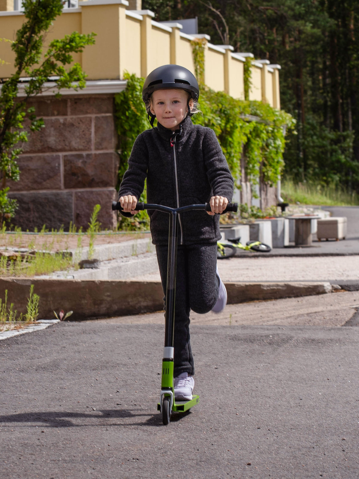 Ruskovilla lasten villafleecetakki ja housut antrasiitti